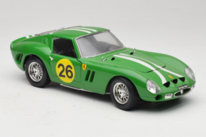 Ferrari 250 GTO #26 Verde Franjas Blancas 1962 Bburago 1:18 3011-G3 Metal - imagen 6 de 8