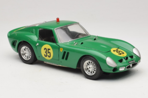 Ferrari 250 GTO #35 Verde 1962 Bburago 1:18 3011-G2 Metal - imagen 6 de 8