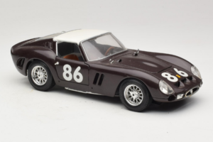 Ferrari 250 GTO #86 Negro Bburago 1:18 3011-B1 Metal - imagen 6 de 8