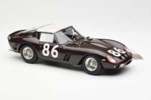 Ferrari 250 GTO #86 Targa Florio 1962 CMC 1:18 M-156 Metal - imagen 4 de 6