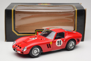 Ferrari 250 GTO #96 Rojo 1962 Bburago 1:18 3011-N1 Metal - imagen 8 de 8