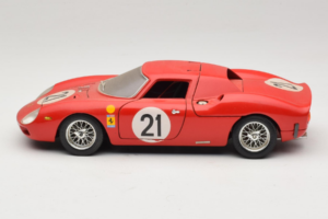Ferrari 250 LM #21 M. Gregory / J. Rindt 24 Hours of Le Mans 1965 Bburago 1:18 3033-P2 Metal - imagen 4 de 8