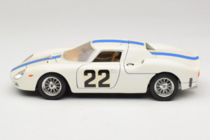 Ferrari 250 LM #22 Blanco 1965 Bburago 1:18 3333-W1 Metal - imagen 4 de 8