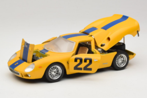 Ferrari 250 LM #22 Amarillo 1965 Bburago 1:18 3333-Y1 Metal - imagen 2 de 8