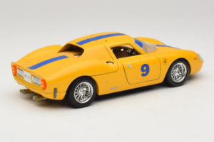 Ferrari 250 LM #9 Amarillo 1965 Bburago 1:18 3033-Y1 Metal - imagen 3 de 8