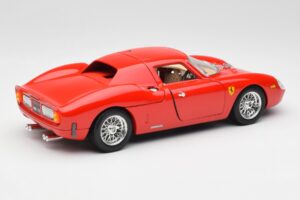 Ferrari 250 Le Mans Rojo Bburago 1:18 3033 Metal - imagen 3 de 8