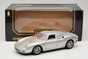 Ferrari 250 LM Plata Bburago 1:18 3033-S1 Metal - imagen 8 de 8