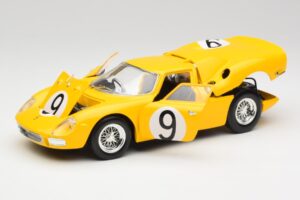 Ferrari 250 LM #21 M. Gregory / J. Rindt NART 24 Hours of Le Mans Winner 1965 Hot Wheels 1:18 25729 Metal - imagen 2 de 8