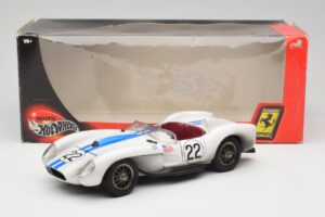 Ferrari 250 Testa Rossa #22 P. Hill / O. Gendebien 24 Hours of Le Mans 1958 Hot Wheels 1:18 29755 Metal - imagen 8 de 8