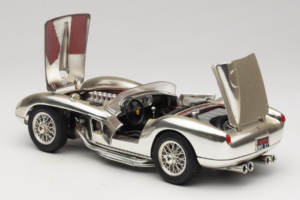 Ferrari 250 Testa Rossa Chrome Plateado Bburago 1:18 3007-C1 Metal - imagen 5 de 8
