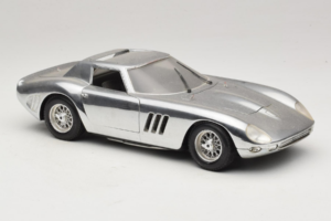 Ferrari 275 GTB Chrome Plateado Guiloy 1:18 B004 Metal - imagen 6 de 8