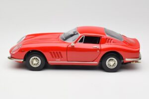 Ferrari 275 GTB/4 Rosso Corsa ERTL 1:18 7483 Metal - imagen 4 de 8