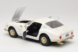 Ferrari 275 GTB/4 Blanco ERTL 1:18 7493 Metal - imagen 5 de 8