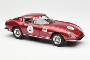 Ferrari 275 GTB/C #4 RAC Tourist Trophy 1966 CMC 1:18 M-213 Metal - imagen 4 de 6
