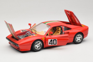 Ferrari 288 GTO #40 Rojo Bandera Italiana 1984 Bburago 1:18 3027-P1 Metal - imagen 2 de 8