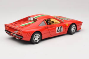 Ferrari 288 GTO #40 Rojo Bandera Italiana 1984 Bburago 1:18 3027-P1 Metal - imagen 3 de 8