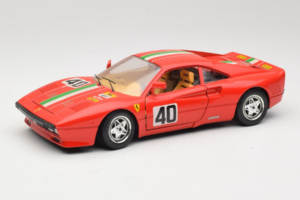 Ferrari 288 GTO #40 Rojo Bandera Italiana 1984 Bburago 1:18 3027-P1 Metal