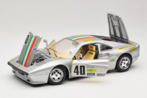 Ferrari 288 GTO #40 Plata 1984 Bburago 1:18 3027-S1 Metal - imagen 2 de 8