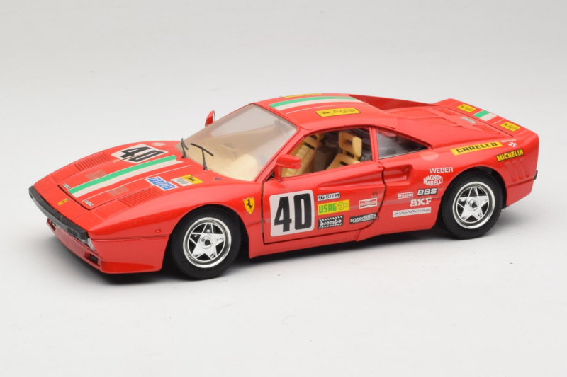 Ferrari 288 GTO Rally #40 Rojo 1986 Bburago 1:18 3057-P1 Metal