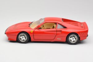 Ferrari 288 GTO Rojo Bburago 1:18 3027 Metal - imagen 4 de 8
