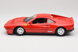 Ferrari 288 GTO Rojo Tonka 1:18 1680 Metal - imagen 4 de 9