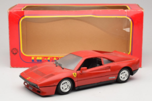 Ferrari 288 GTO Rojo Tonka 1:18 3233 Metal - imagen 8 de 8