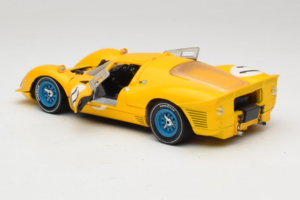Ferrari 330 P4 #11 Amarillo Spa-Francorchamps 1967 Eagles Race 1:18 38007-Y1 Metal - imagen 5 de 8