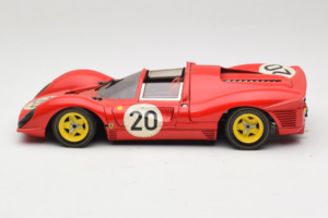 Ferrari 330 P4 #20 Rojo 1967 Revell 1:18 48822-P1 Metal - imagen 4 de 8