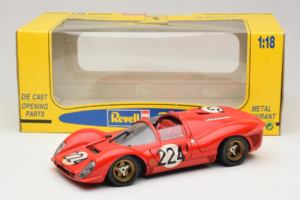 Ferrari 330 P4 #224 Rojo 1967 Revell 1:18 48825-P2 Metal - imagen 7 de 7