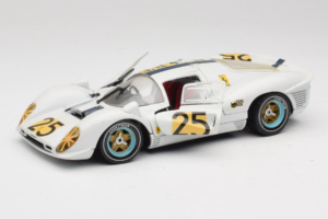 Ferrari 330 P4 #25 Blanco Revell 1:18 48845 Metal - imagen 2 de 8
