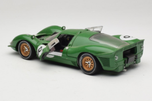 Ferrari 330 P4 #9 Verde Spa-Francorchamps 1967 Eagles Race 1:18 41007 Metal - imagen 5 de 8