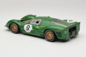 Ferrari 330 P4 #9 Verde Spa-Francorchamps 1967 Eagles Race 1:18 41007 Metal - imagen 7 de 8