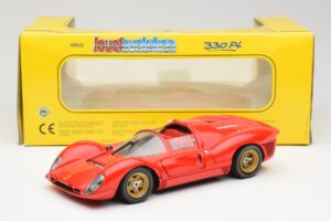 Ferrari 330 P4 Rojo 1967 Revell 1:18 48822 Metal - imagen 8 de 8