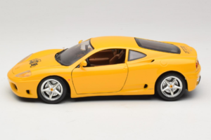 Ferrari 360 Modena 25 Jahre FMC Amarillo Bburago 1:18 3358-Y1 Metal - imagen 4 de 8