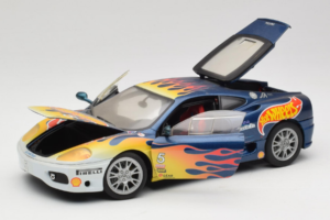 Ferrari 360 Modena Challenge #5 Hot Wheels Purple Fire Livery 1999 Bburago 1:18 29619 Metal - imagen 2 de 8