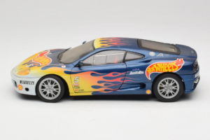Ferrari 360 Modena Challenge #5 Hot Wheels Purple Fire Livery 1999 Bburago 1:18 29619 Metal - imagen 4 de 8