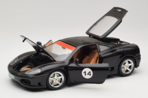 Ferrari 360 Modena #14 Negro Edición Limitada Bburago 1:18 3368-B1 Metal - imagen 2 de 8