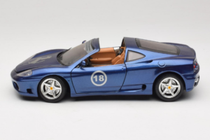 Ferrari 360 Modena Targa Edición Limitada 333 uds Morado Metalizado Bburago 1:18 3348-F1 Metal - imagen 4 de 8