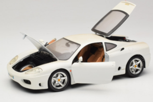 Ferrari 360 Modena Blanco Bburago 1:18 3368-W1 Metal - imagen 2 de 8
