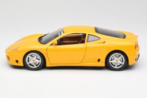 Ferrari 360 Modena Amarillo Bburago 1:18 3368 Metal - imagen 4 de 8