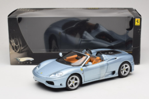 Ferrari 360 Spider Azul The Italian Job Hot Wheels 1:18 P9905 Metal - imagen 6 de 6