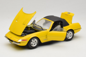 Ferrari 365 GTS/4 Daytona Descapotable Amarillo Techno Giodi 1:18 740028 Metal - imagen 2 de 8