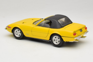 Ferrari 365 GTS/4 Daytona Descapotable Amarillo Techno Giodi 1:18 740028 Metal - imagen 7 de 8
