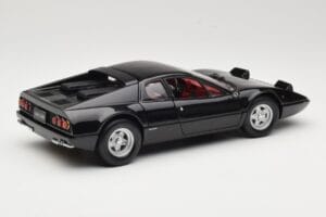 Ferrari 365 GT4/BB Negro Kyosho 1:18 08173K Metal - imagen 3 de 8