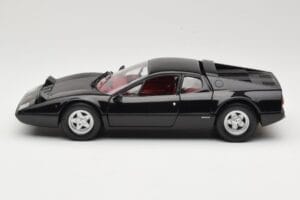 Ferrari 365 GT4/BB Negro Kyosho 1:18 08173K Metal - imagen 4 de 8