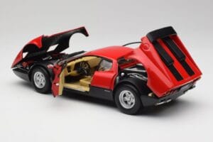 Ferrari 365 GT4/BB Rojo Kyosho 1:18 08173R Metal - imagen 5 de 8