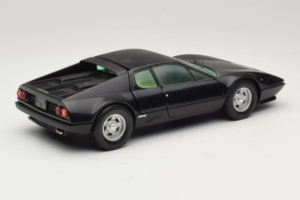 Ferrari 365 GT4 BB Negro Chrono 1:18 CH002 Metal - imagen 3 de 8