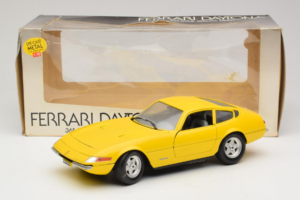 Ferrari 365 GTB/4 Daytona Amarillo Techno Giodi 1:18 40011-Y1 Metal - imagen 7 de 7