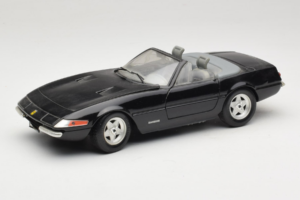 Ferrari 365 GTB/4 Daytona Descapotable Negro Techno Giodi 1:18 40011-B1 Metal