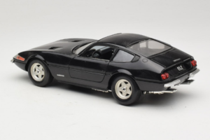 Ferrari 365 GTB/4 Daytona Negro Techno Giodi 1:18 40011-B2 Metal - imagen 7 de 8